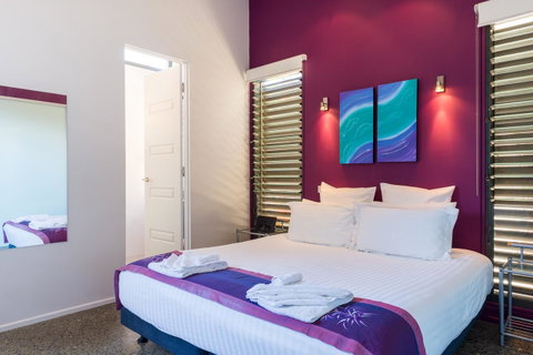 By The Beach B&B Self Contained Apartments - Timeshare Accommodation 31