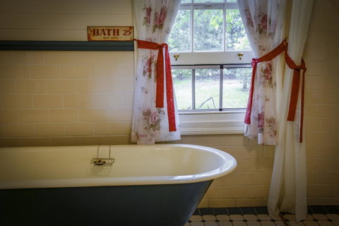 Arcadia - The Barn Cottage & Rosehill Cottage - Timeshare Accommodation 18