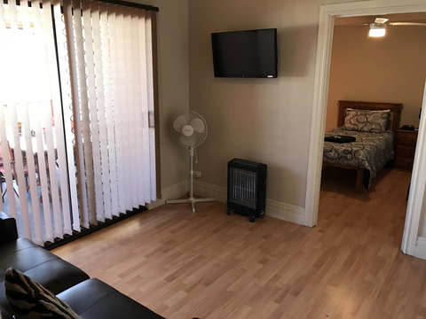 Jadan Cottages - Timeshare Accommodation 12