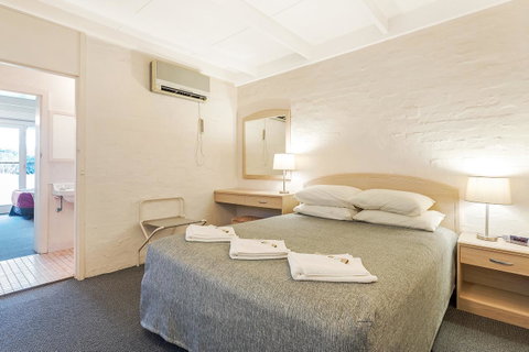 Black Dolphin Resort Motel & Apartments - Timeshare Accommodation 18