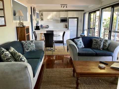 Lakeview Cottage - Timeshare Accommodation 6
