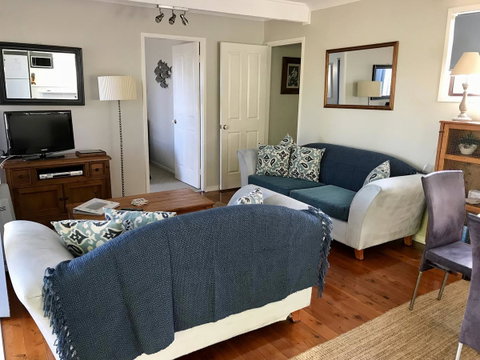 Lakeview Cottage - Timeshare Accommodation 8