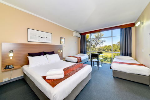 The Select Inn Ryde - Timeshare Accommodation 29