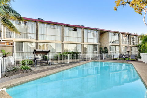 The Select Inn Ryde - Timeshare Accommodation 10