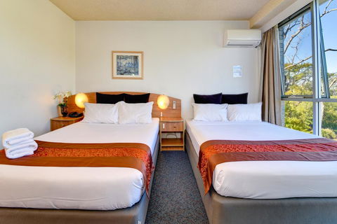 The Select Inn Ryde - Timeshare Accommodation 5