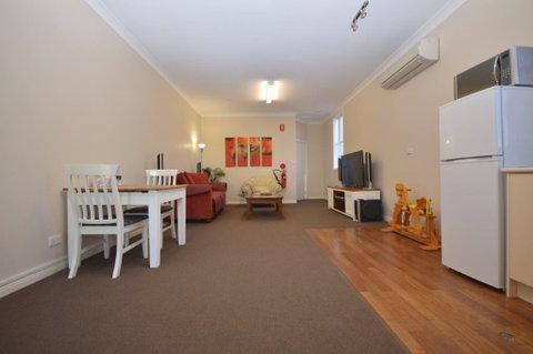 The Old Saddlery - Timeshare Accommodation 5