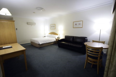 Carlyle Suites & Apartments - Timeshare Accommodation 8