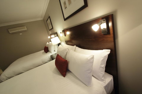 Carlyle Suites & Apartments - Timeshare Accommodation 14