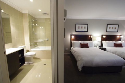 Carlyle Suites & Apartments - Timeshare Accommodation 12