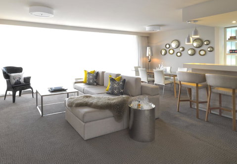 QT Canberra - Timeshare Accommodation 24