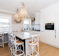 BONDI BREEZE-hosted byL'Abode Accommodation - Timeshare Accommodation