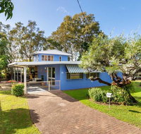 Bribie Beach House Waterfront directly across the road - Solander Esp Banksia Beach - Timeshare Accommodation