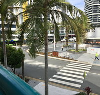 Broadbeach Private Apt with CHA - Timeshare Accommodation