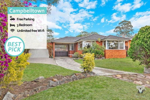 CAMPBELLTOWN HOLIDAY HOME 3 BED + FREE PARKING NCA039 - Timeshare Accommodation 0