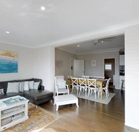Casa Sorella - beachfront family home - Timeshare Accommodation