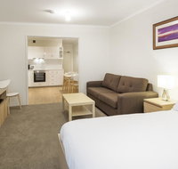 Cascades 3 Well Appointed and Central location - Timeshare Accommodation