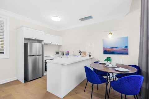 Central Apartment With Spacious Living And Dining - Timeshare Accommodation 3