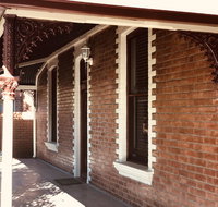 Central Holiday Home on Hume - Timeshare Accommodation