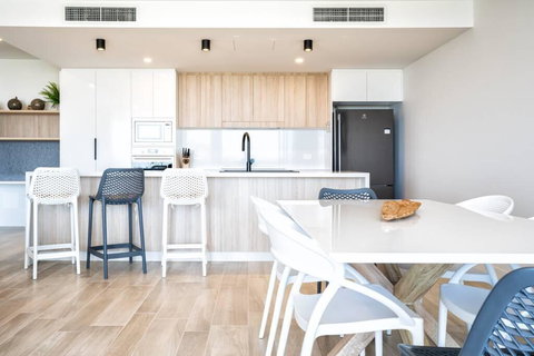 Chic Getaway At The Cosmopolitan Cotton Tree - Timeshare Accommodation 3