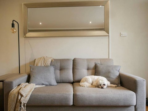 Chic, Pet Friendly & 500m To The Beach W/ Parking - Timeshare Accommodation 1
