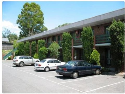 Classic Queen Room 2 In Oakleigh - Timeshare Accommodation 1