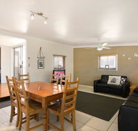Close to Water Restaurants and Clubs Toorbul St Bongaree - Timeshare Accommodation