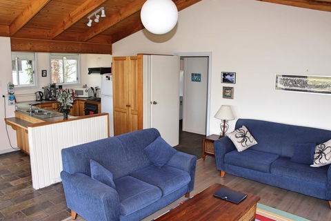 Cockatoo Cabin - Timeshare Accommodation 1