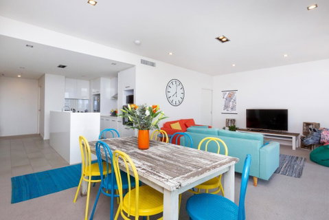 Colour & Swank At The Mill In The Heart Of CBD! - Timeshare Accommodation 0