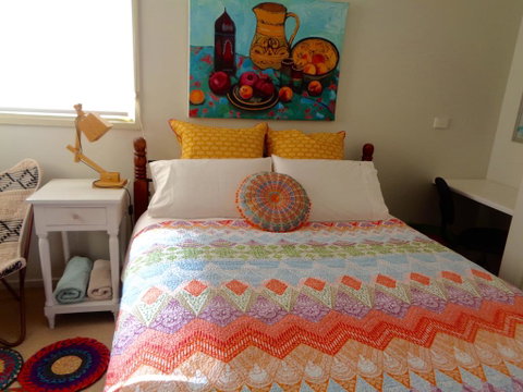 Colourful Creative Artist House Glen Waverley - Timeshare Accommodation 0