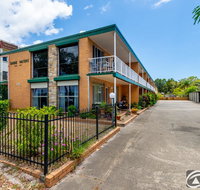 Comfy Ground Floor Unit opposite waterfront Welsby Pde Bongaree - Timeshare Accommodation