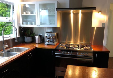 Cool Green Queenslander - Noosaville - Timeshare Accommodation 2