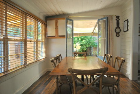 Cooma Cottage - Timeshare Accommodation 2