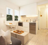 Cosy Flat in Art Deco Building Minutes From City - Timeshare Accommodation