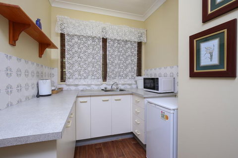 Country Lodge Motel - Timeshare Accommodation 2