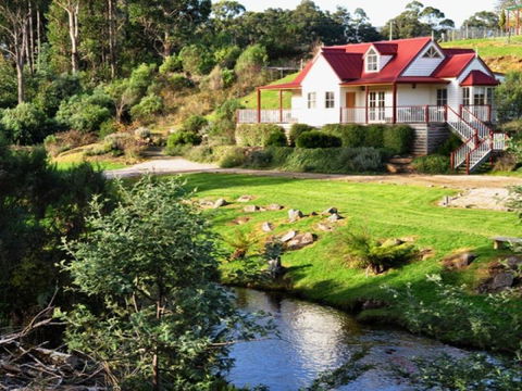 Crabtree Riverfront Cottages - Timeshare Accommodation 0