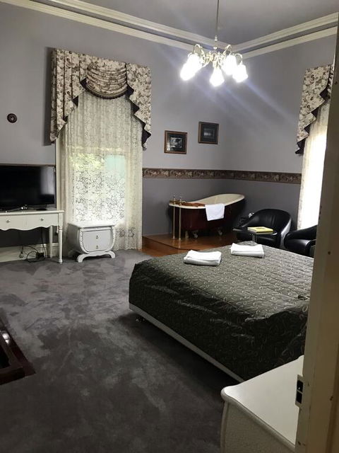 Daylesford Central Motor Inn - Timeshare Accommodation 3