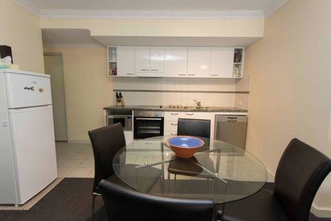 Debs Apartment MtsBay - Timeshare Accommodation 1