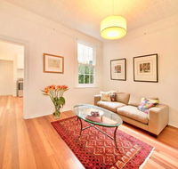 Divine Early-Sydney Home - The Rocks - Timeshare Accommodation