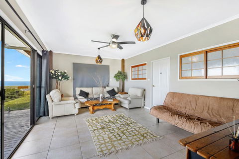 Eagles Loft - Timeshare Accommodation 1