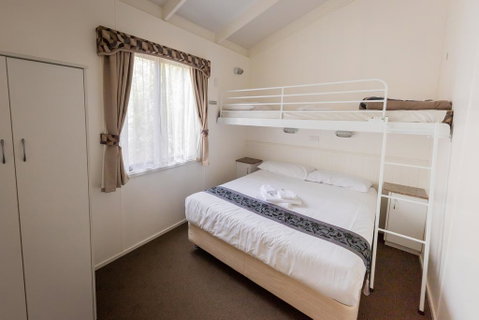 Eildon Riverside Holiday Park - Timeshare Accommodation 2