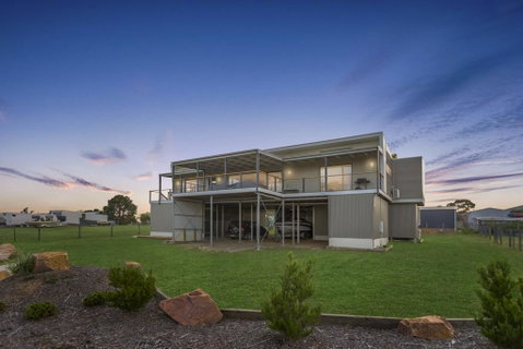 Elevation - Waterviews In Newlands Arm - Timeshare Accommodation 0