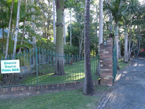 Emerald Tropical Palms B & B - Timeshare Accommodation 2