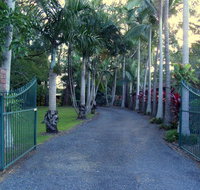 Emerald Tropical Palms B  B - Timeshare Accommodation
