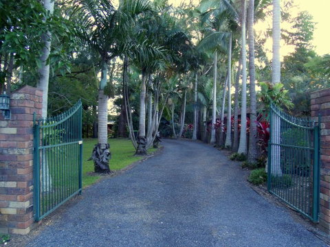 Emerald Tropical Palms B & B - Timeshare Accommodation 0
