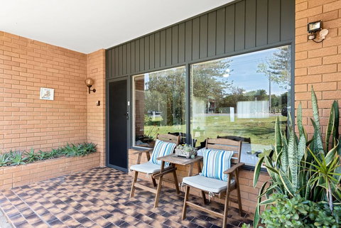 Fi's Beach House - Timeshare Accommodation 1