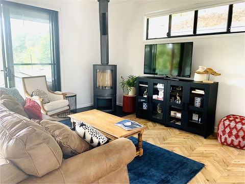 Fletchers Ridge Brand New Luxury Guest House - Timeshare Accommodation 2