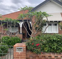 Frangipani House Cooks Hill - Timeshare Accommodation