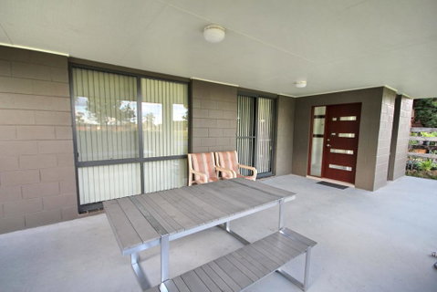 FRASERS COTTAGE- 23 Castle St Laurieton - Timeshare Accommodation 2