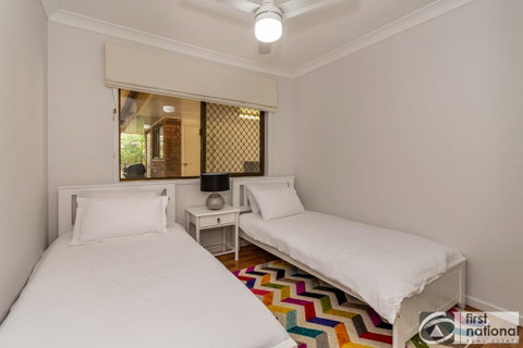 Freshly Revovated Dog Friendly House Walking Distance To Waterfront! - Timeshare Accommodation 3