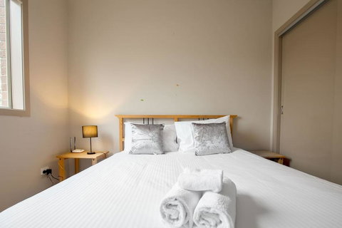 Gorgeous 4BR Home In Point Cook - Timeshare Accommodation 2